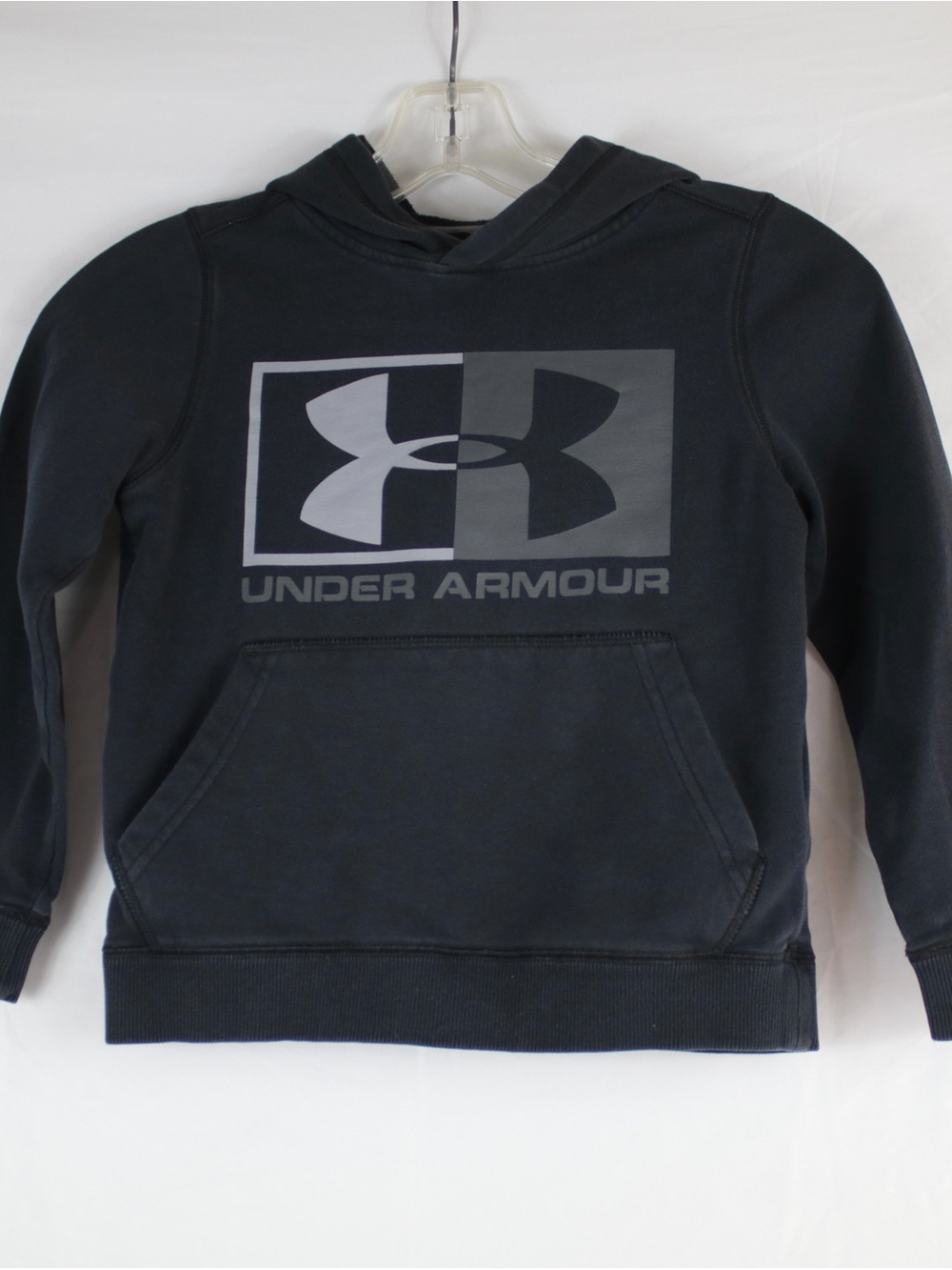 Under Armour Black Pullover Hoodie Sweater Boys Size Youth XS